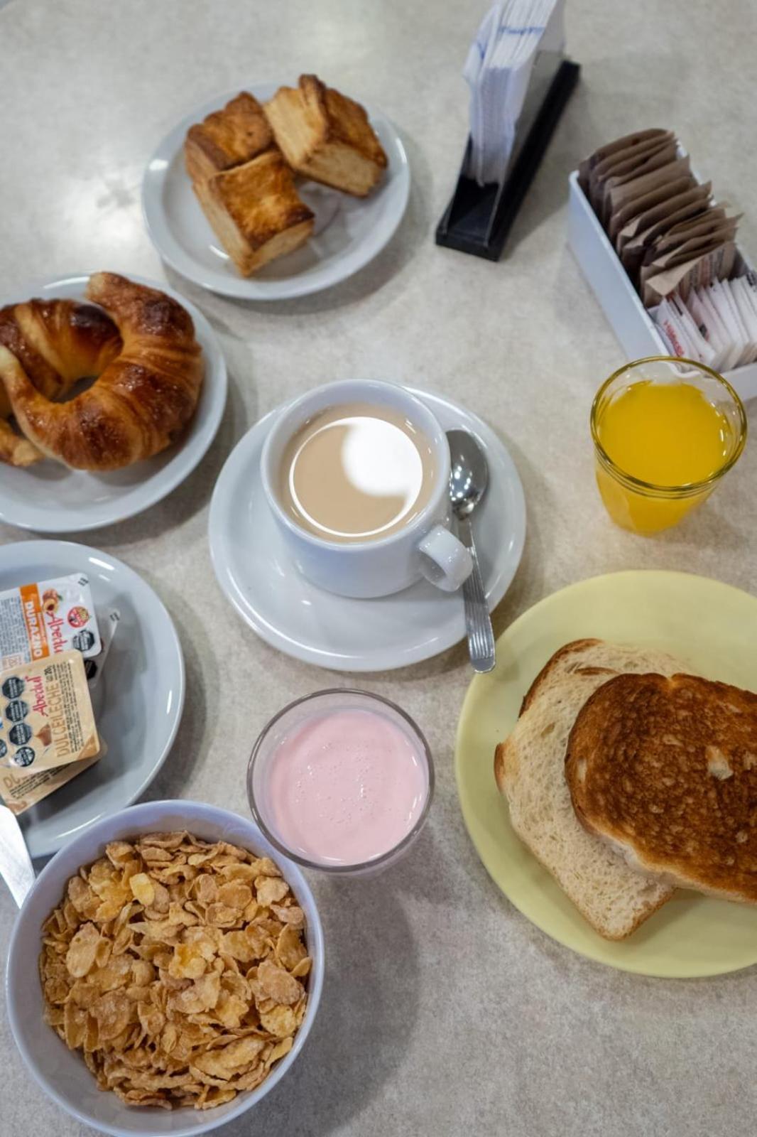 Hotel Belgrano San Luis Kültér fotó